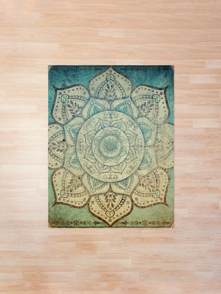 Alternate view of Faded Indian Mandala / Vintage Meditation Mandala Comforter