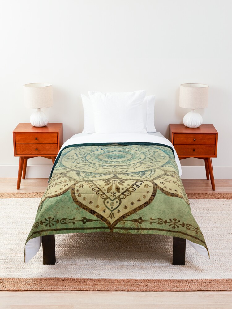 Alternate view of Faded Indian Mandala / Vintage Meditation Mandala Comforter