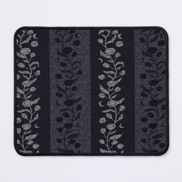 Item preview, Encaje de hoja negra  designed and sold by Ellia Arts.