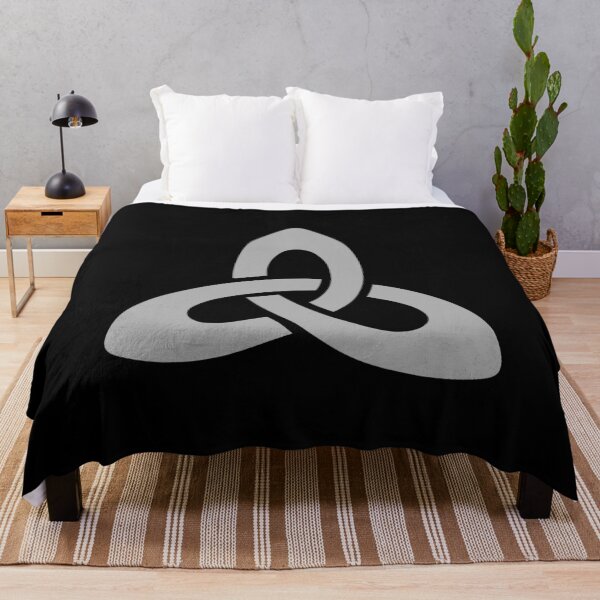 Item preview, Minimalist Celtic Knot designed and sold by Equinox-Ds.