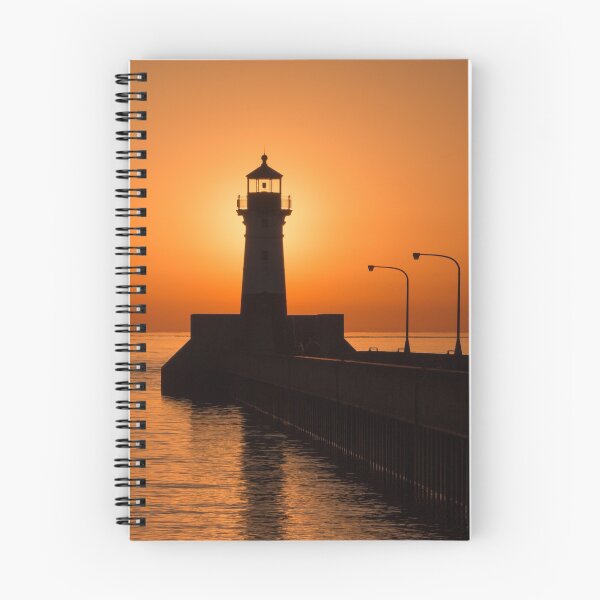 Artikelvorschau, Leuchtturm Orange Glow entworfen und verkauft von Yvette Schneider.