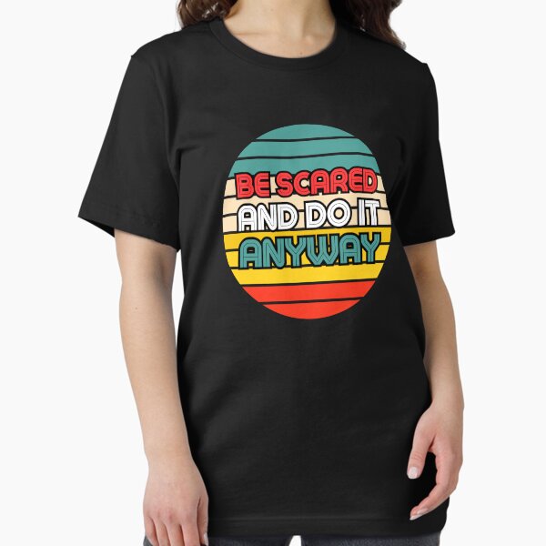Artikel-Vorschau von HABEN SIE ANGST UND TUN SIE ES TROTZDEM RETRO DESIGN, designt und verkauft von ILOVEART247.