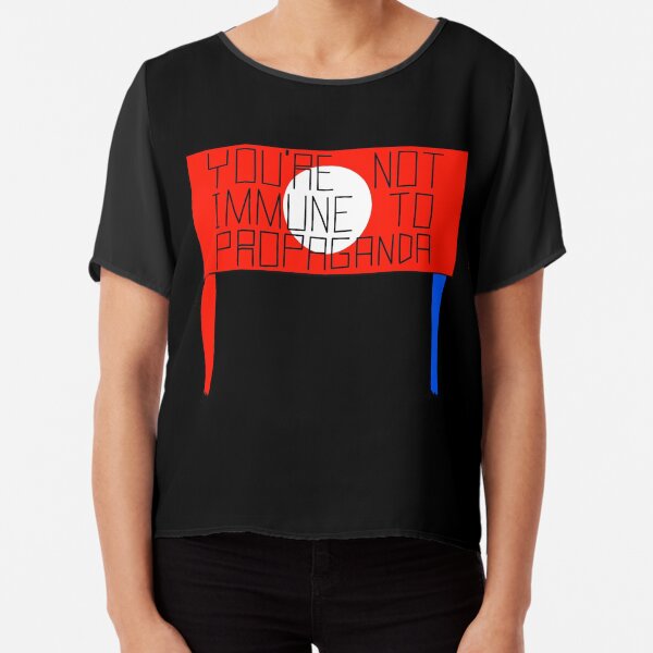 Vista previa del artículo con la obra «No eres inmune a la propaganda», diseñado y vendido por Natanael Warkentin.