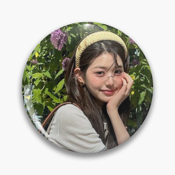 Artikelvorschau, IVE WONYOUNG IVE ACCENDIO HEYA IVE Mine entworfen und verkauft von Valereekmerch.