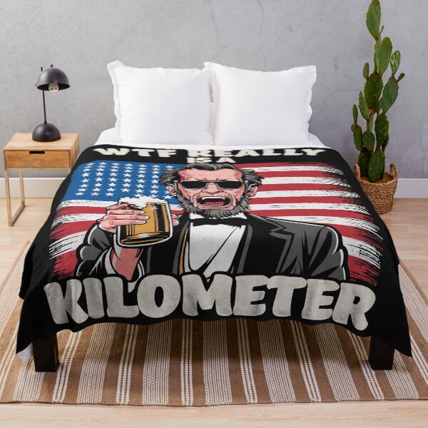 Artikelvorschau, WTF, ist das wirklich ein Kilometer? Lustiges Lincoln-Design-T-Shirt entworfen und verkauft von markymaarty.