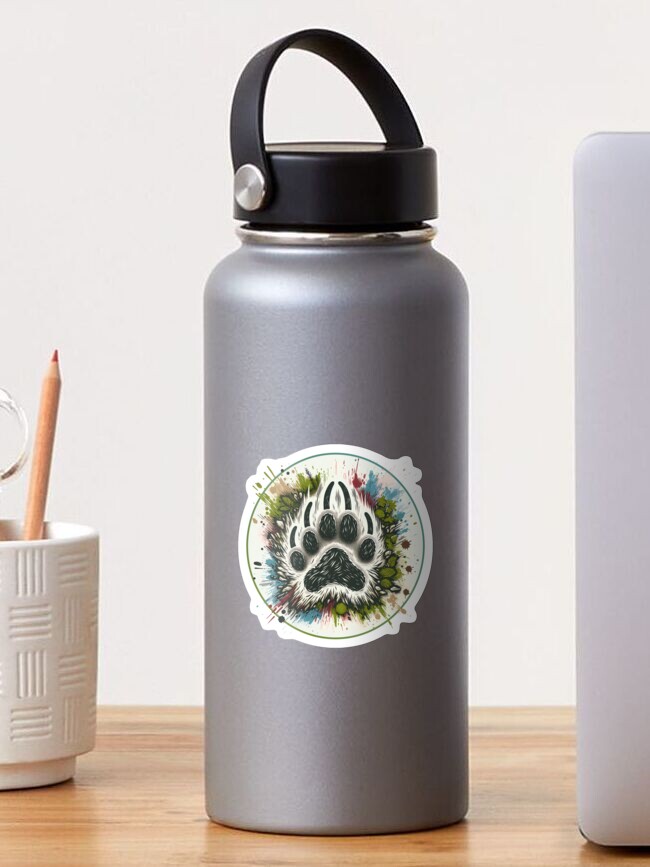 Thumbnail 1 von 3, Sticker, Bärentatze im Wald designt und verkauft von Kobeko.