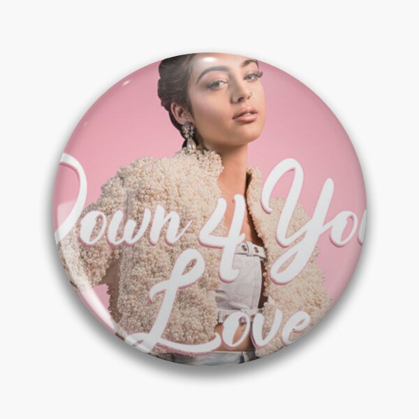 Artikelvorschau, Malu Trevejo – Down 4 Your Love-Album 2019 entworfen und verkauft von JOSE SOTO.
