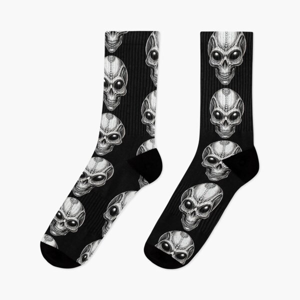 Item preview, Alien Skull 8 designed and sold by LaNadaYFundante.