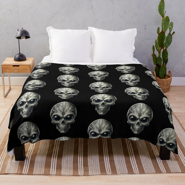 Item preview, Alien Skull 10 designed and sold by LaNadaYFundante.