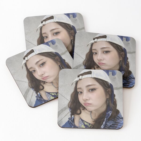 Aperçu de l'œuvre Le Sserafim Yunjin Easy SMART Donnez l'impression que ça a l'air facile créée et vendue par Valereekmerch.