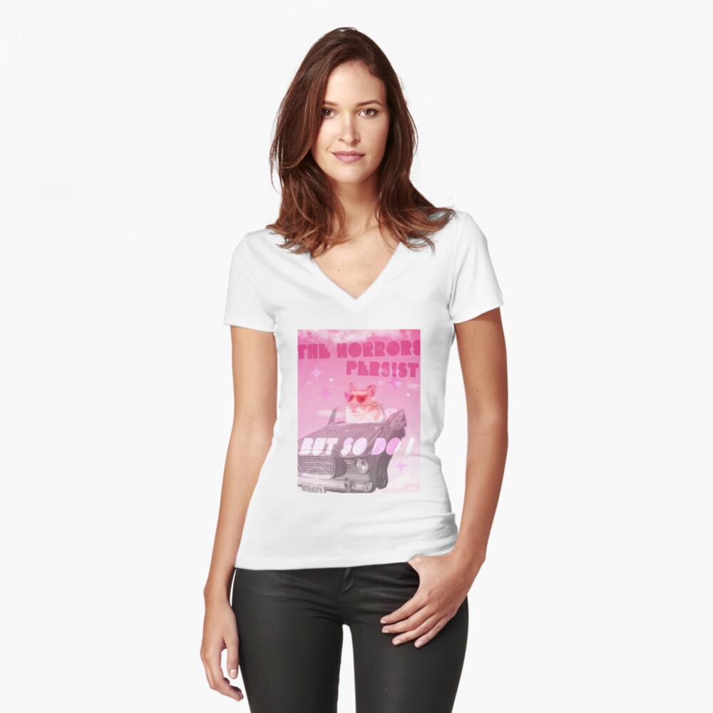 Vista previa del artículo con la obra «Camiseta entallada de cuello en V», diseñado y vendido por caitlinkdesigns.