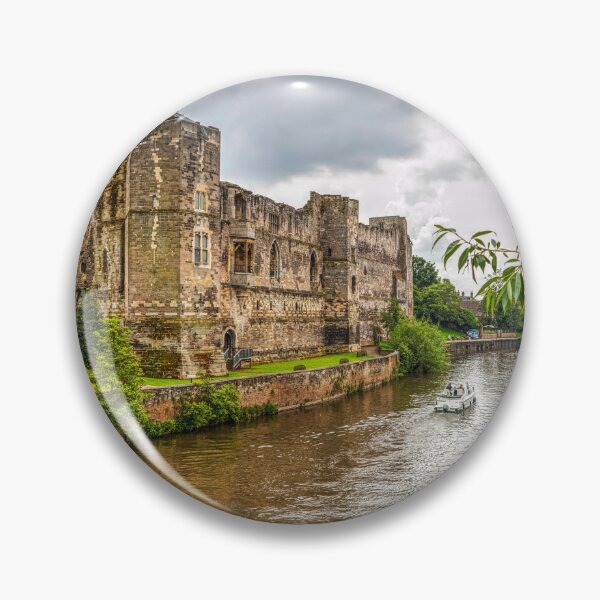 Artikelvorschau, Newark Castle, Newark-on-Trent, Nottinghamshire, England entworfen und verkauft von Paul Thompson Photography.