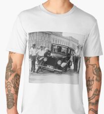 broken black and white car Men's Premium T-Shirt