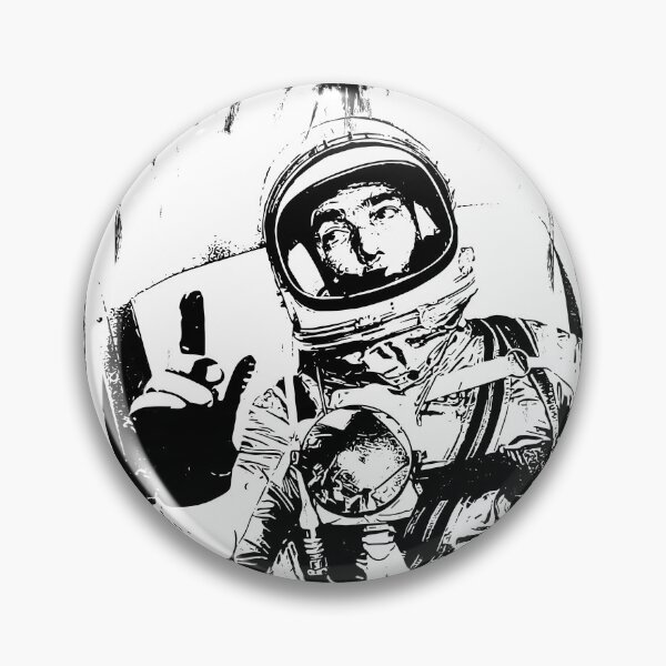 Artikelvorschau, Astronaut entworfen und verkauft von SamalooDesigns.