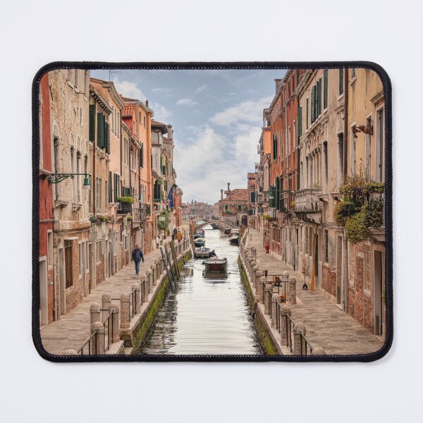 Artikelvorschau, Spaziergang am Kanal - Venedig entworfen und verkauft von Viv Thompson Photography .