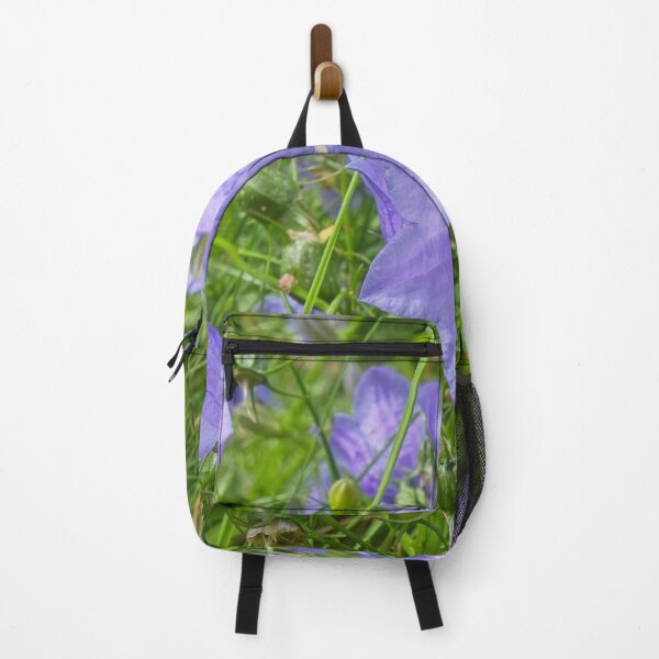 Aperçu de l'œuvre Une émeute de campanules Glockenblumen Clochettes Campanula rotundifolia créée et vendue par hullstuff.