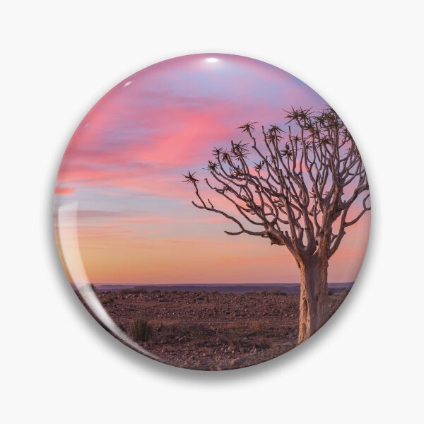 Artikelvorschau, Köcherbaum mit farbenprächtigem Sonnenuntergang entworfen und verkauft von Images by Chris de Blank.