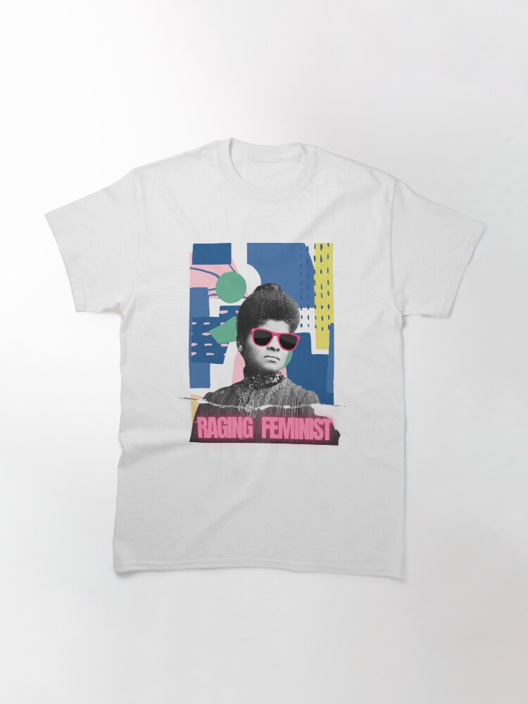Imagen 3 de 7, Camiseta clásica con la obra Ida B. Wells Feminista furiosa, diseñada y vendida por Abatt0ir.