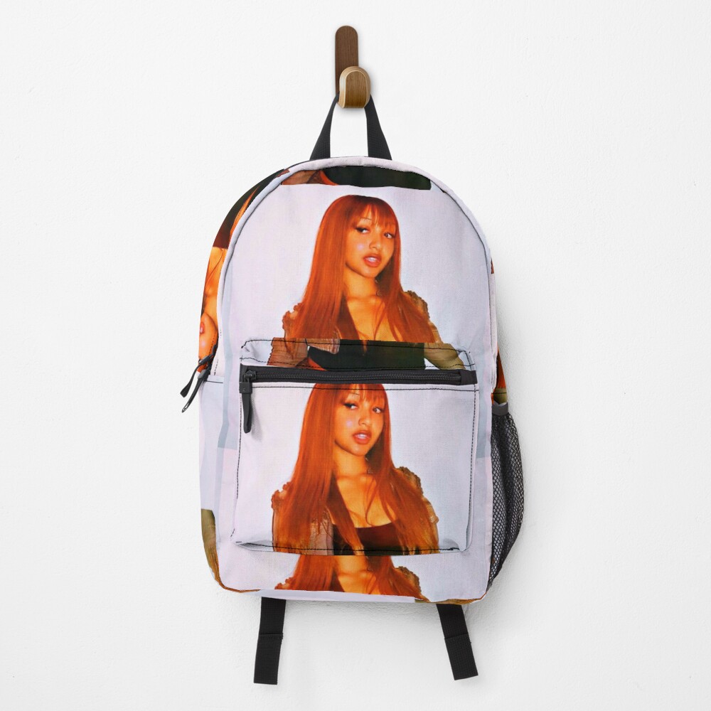 Vista previa del artículo con la obra «Mochila», diseñado y vendido por xBLACKSTAR.