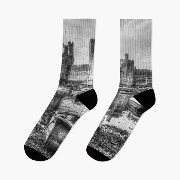 Item preview, Castillo de Caernarfon brillando al atardecer, en blanco y negro designed and sold by Paul Thompson Photography.