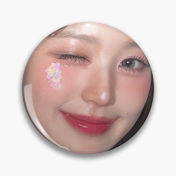 Artikelvorschau, IVE WONYOUNG IVE ACCENDIO HEYA IVE Mine entworfen und verkauft von Valereekmerch.