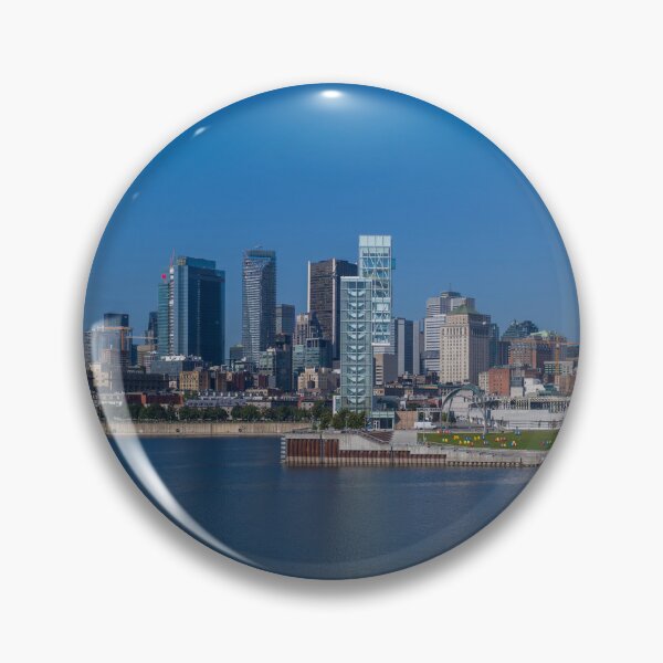 Artikelvorschau, Skyline von Montreal: Ein faszinierender Blick auf die Innenstadt entworfen und verkauft von World Wondering Travel Photography.