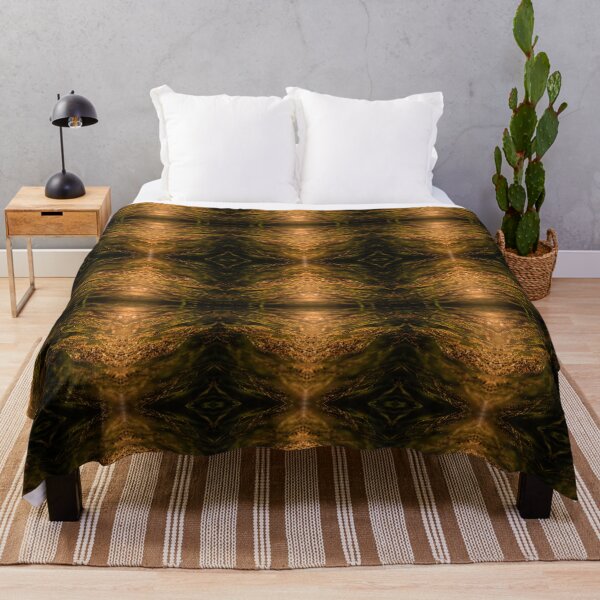 Item preview, Patrón simétrico dorado designed and sold by WWArtCollection.