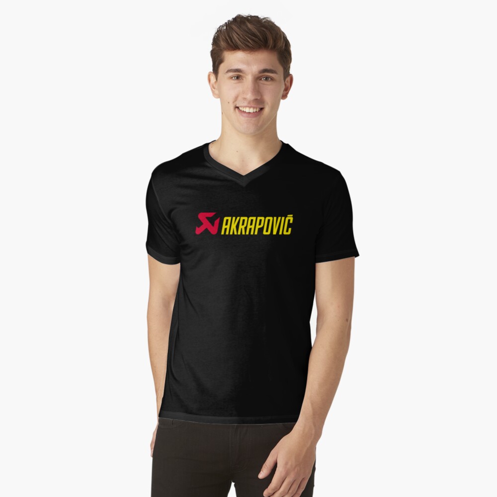 Aperçu de l'œuvre T-shirt col V créée et vendue par calumnkimm.
