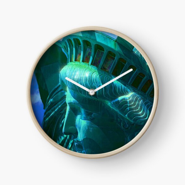 Statue of Liberty Head in The Sun Clock