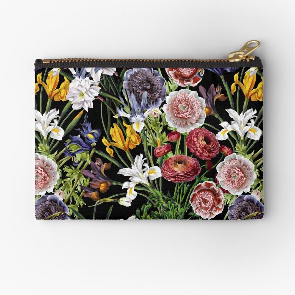 Vista previa del artículo con la obra «Jardín botánico nocturno con estampado floral victoriano sobre fondo negro NightGarden», diseñado y vendido por UtArt.