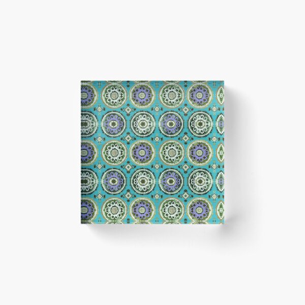 Aperçu de l'œuvre Ambiance orientale Suzani verte et bleue créée et vendue par Alessandro Remo Mazzoni Remotextiles.