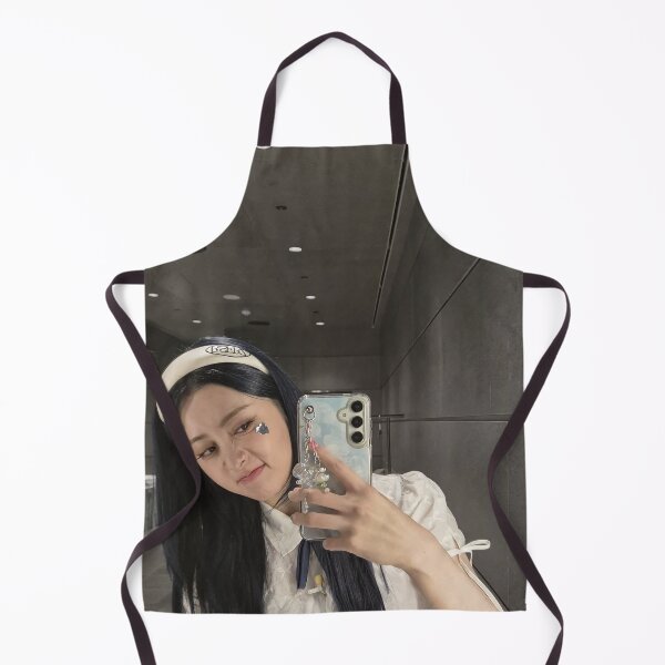 Item preview, Le Sserafim Yunjin Easy SMART Haz que parezca fácil designed and sold by Valereekmerch.