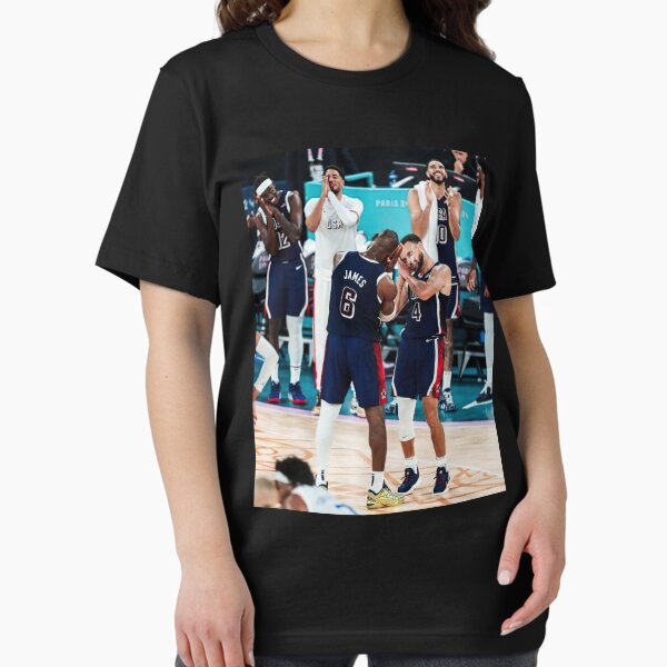 Aperçu de l'œuvre Steph Curry, LeBron James Soirée Olympique Paris 2024 créée et vendue par IsiahYoungshop.