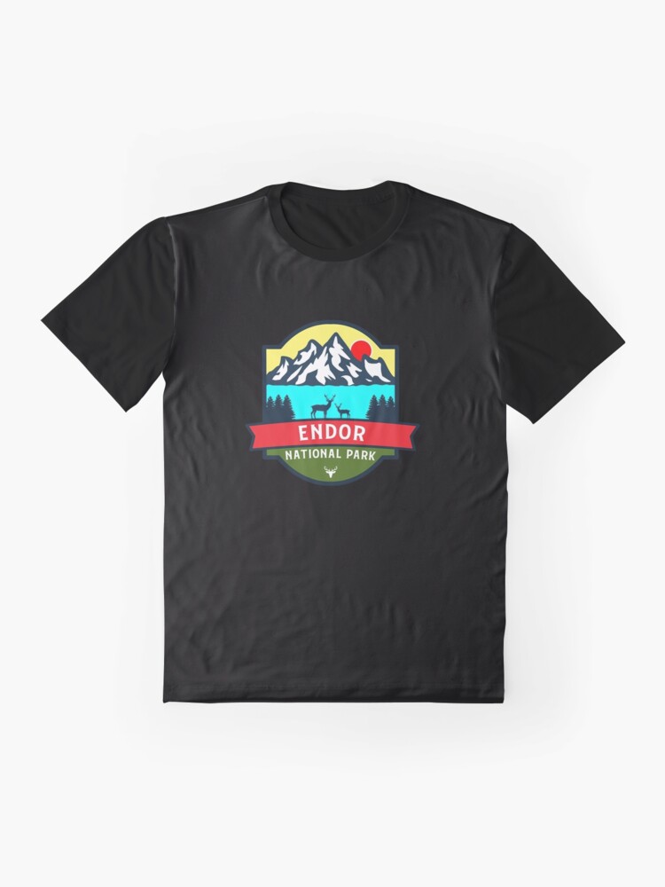Imagen 4 de 5, Camiseta gráfica con la obra Parque Nacional Endor, diseñada y vendida por Nature-Book.