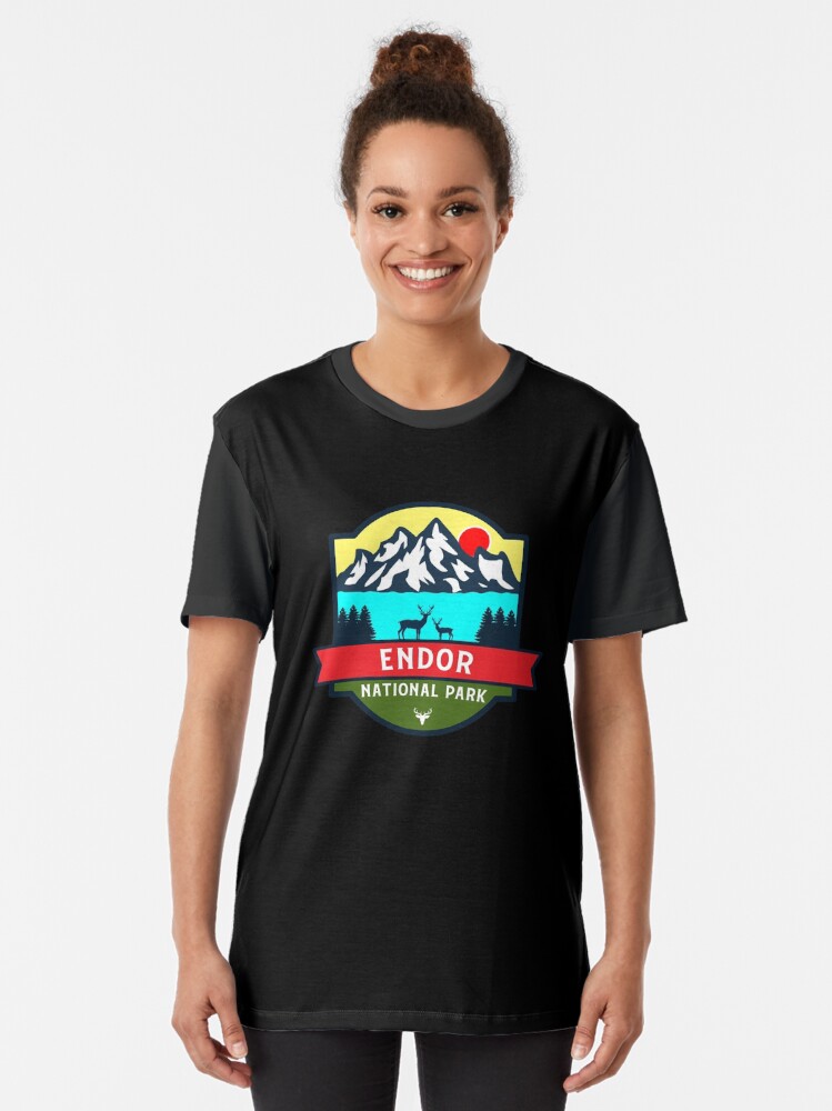 Imagen 2 de 5, Camiseta gráfica con la obra Parque Nacional Endor, diseñada y vendida por Nature-Book.