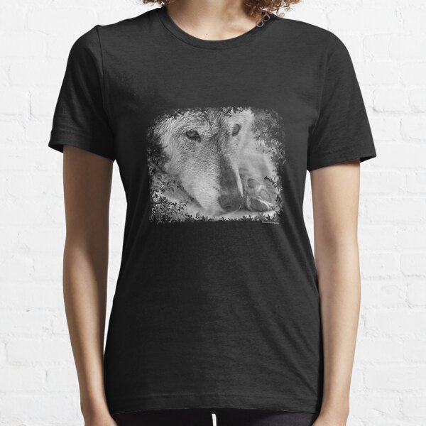 Wolf eyes Essential T-Shirt