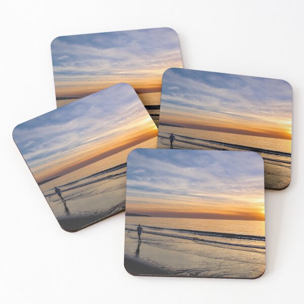Artikelvorschau, Strandjogger bei Sonnenuntergang entworfen und verkauft von Scenic West - Photos by Angel.