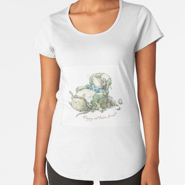 Brambly Hedge - Poppy sat down to rest Premium Scoop T-Shirt