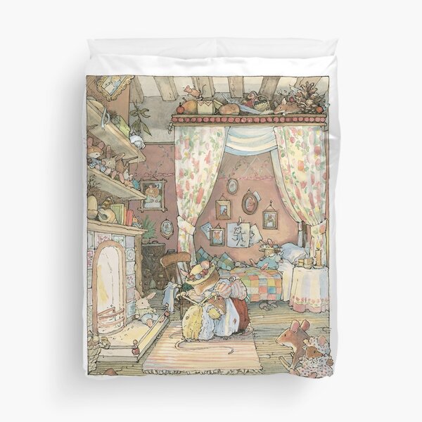 Aperçu de l'œuvre Lady Woodmouse prépare Primrose pour le lit créée et vendue par BramblyHedge.