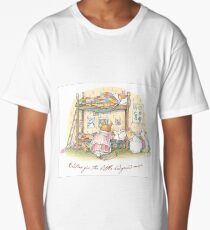 Lady Woodmouse gets the little mice into bed Long T-Shirt