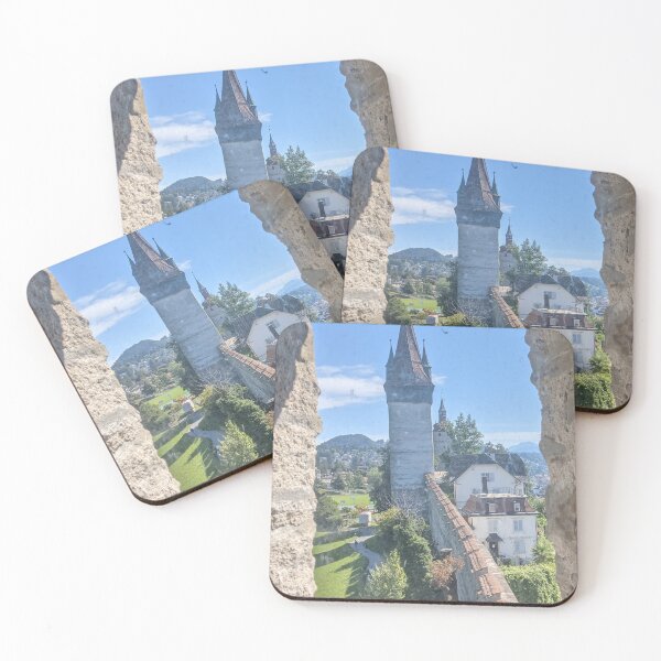 Artikelvorschau, Schweizer Schloss durch ein Fenster entworfen und verkauft von vmachan.