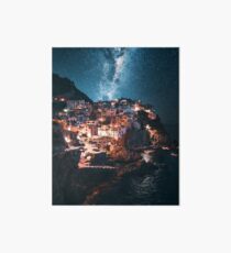 Lámina rígida manarola en la noche con estrellas