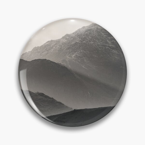Item preview, Snowdon designed and sold by David Bowman.