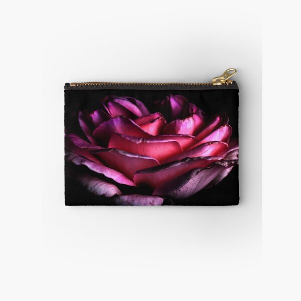 Aperçu de l'œuvre Une rose est toujours une rose créée et vendue par zipzilla.