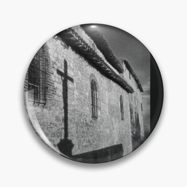 Artikelvorschau, Cross of Shadows entworfen und verkauft von View From The Grave.