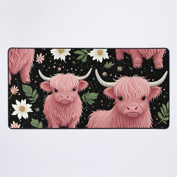 Aperçu de l'œuvre Vache rose des Highlands et fleurs créée et vendue par Nolan6.