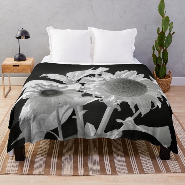 Item preview, Girasol a 850 nm parte 2 designed and sold by Cblifeisgood.