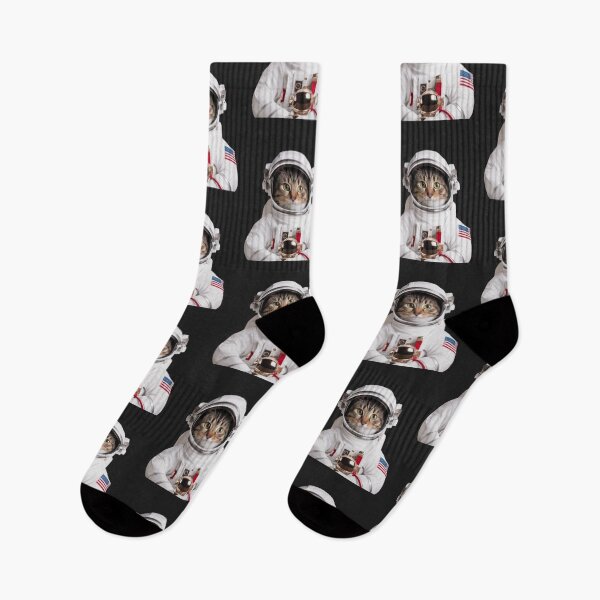 Aperçu de l'œuvre CHAT ASTRONAUTE MIGNON créée et vendue par YourTrendyTees.