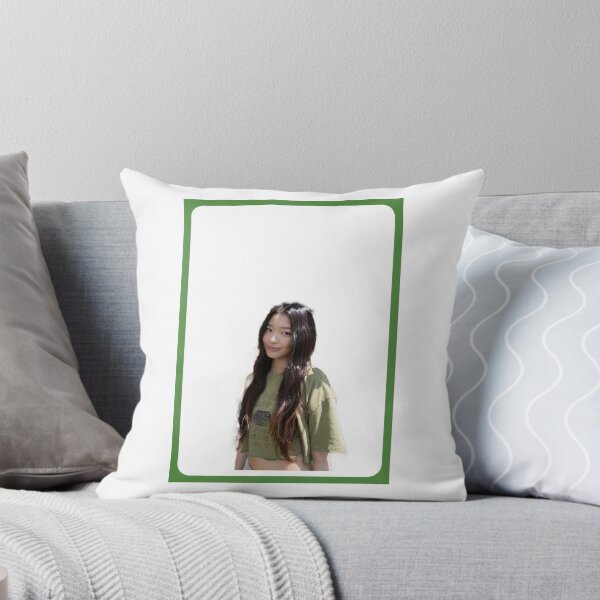 Item preview, Yoonchae Katseye designed and sold by Kpopdesignsxz.