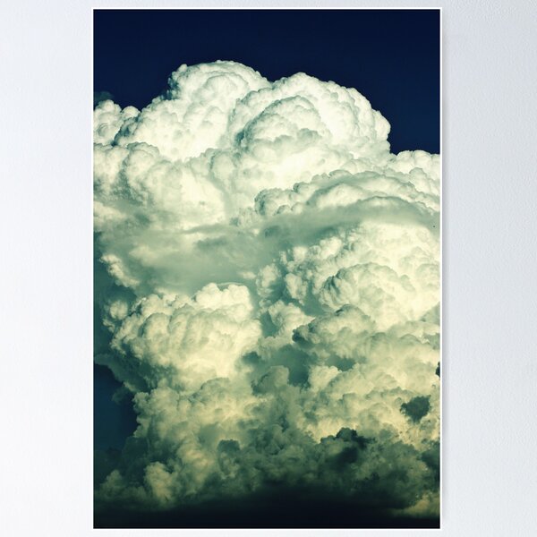 Artikelvorschau, Fantasy Clouds entworfen und verkauft von Lita Medinger.